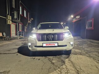 2020 Toyota Land Cruiser Prado 150 Series Рестайлинг 2, белый, 4750000 рублей, вид 2