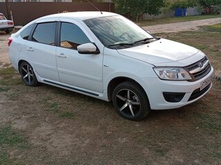 2014 Lada (ВАЗ) Granta I, белый, 500000 рублей, вид 1