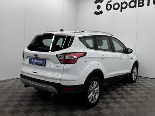 2018 Ford Kuga II Рестайлинг, белый, 1710000 рублей, вид 4