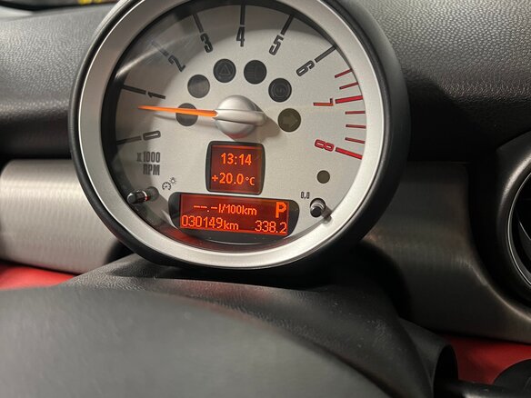 2008 Mini Hatch Cooper S II (R56), красный, 2100000 рублей - вид 12