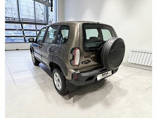 2026 Lada (ВАЗ) Niva Travel I Рестайлинг, бежевый, 1507800 рублей, вид 4