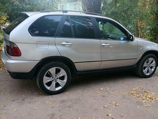 2001 BMW X5 4.4i I (E53), серебристый, 950000 рублей, вид 5