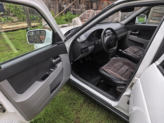 2011 Lada (ВАЗ) Priora I, белый, 450000 рублей, вид 4