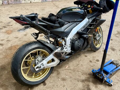 2022 Aprilia RSV4, чёрный, 1999000 рублей, вид 2
