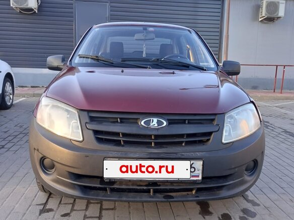 2013 Lada (ВАЗ) Granta I, серебристый, 265000 рублей
