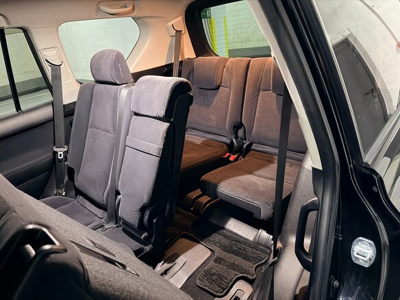 2014 Toyota Land Cruiser Prado 4-speed 150 Series Рестайлинг 1, чёрный, 3000000 рублей - вид 24