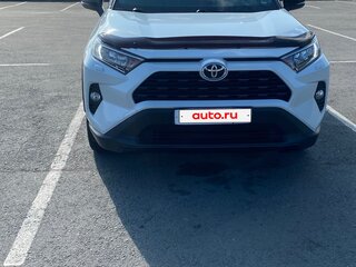 2021 Toyota RAV4 V (XA50), белый, 4250000 рублей, вид 1