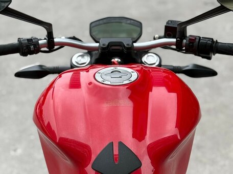 2016 Ducati Monster 821, красный, 345000 рублей, вид 5