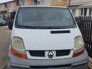 2002 Renault Trafic II, белый, 550000 рублей, вид 2