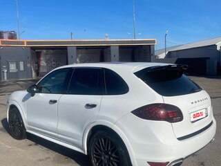2012 Porsche Cayenne II (958), белый, 2550000 рублей, вид 4