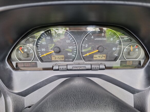 2002 Suzuki Burgman (SkyWave) 400, белый, 189000 рублей - вид 11