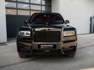 2023 Rolls-Royce Cullinan Black Badge I (Series I), чёрный, 36890000 рублей, вид 1