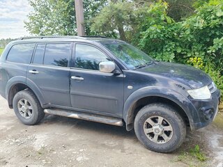 2015 Mitsubishi Pajero Sport II Рестайлинг, чёрный, 1550000 рублей, вид 2