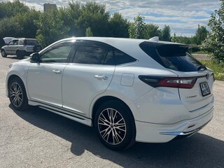 2017 Toyota Harrier III (XU60) Рестайлинг, белый, 3500000 рублей, вид 4
