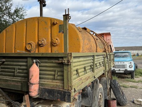 1986 КамАЗ 4310, зелёный, 600000 рублей, вид 3