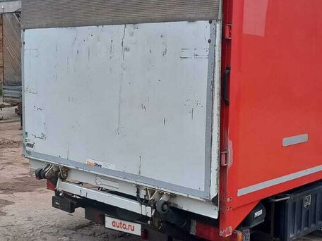 2013 Mercedes-Benz Atego, красный, 3500000 рублей, вид 4