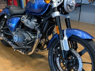 2025 Royal Enfield Super Meteor, синий, 755000 рублей, вид 4