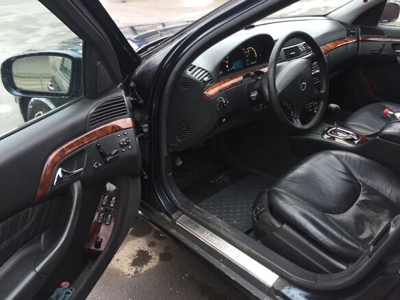 2001 Mercedes-Benz S-Класс 320 IV (W220), чёрный - вид 5