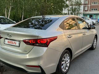 2017 Hyundai Solaris II, бежевый, 1500000 рублей, вид 5