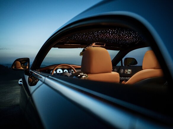 2018 Rolls-Royce Wraith, серый, 50000000 рублей - вид 4