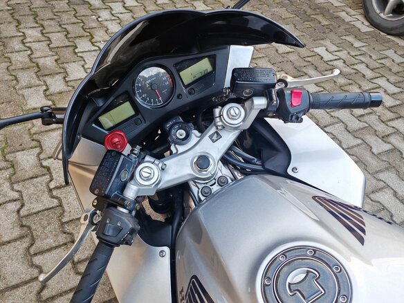 2005 Honda VFR 800, серый, 400000 рублей - вид 5