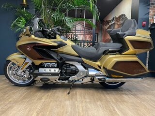 2025 Honda GL 1800 Gold Wing, золотистый, 4750000 рублей, вид 2