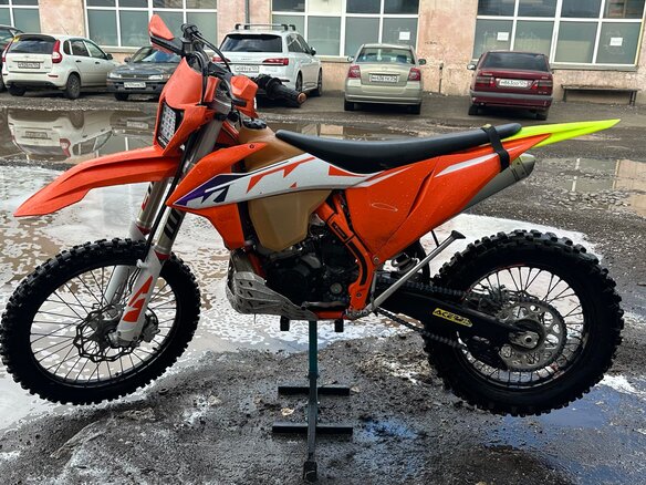 2023 KTM 300 EXC, оранжевый, 870000 рублей - вид 1