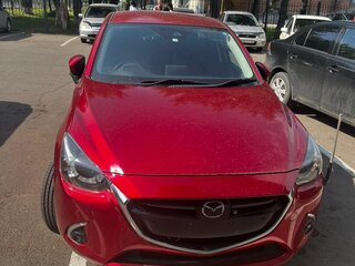 2017 Mazda Demio IV (DJ), красный, 1560000 рублей, вид 1