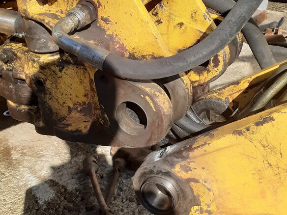 2005 New Holland LB115, жёлтый, 4200000 рублей - вид 19