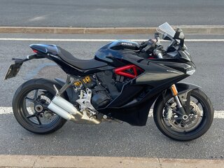 2018 Ducati Supersport, чёрный, 1000000 рублей, вид 2