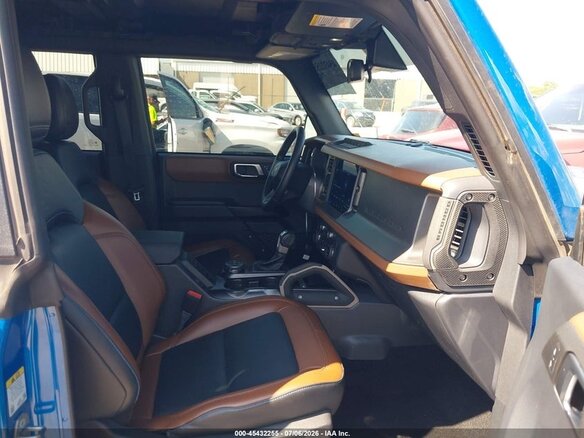2024 Ford Bronco VI, синий, 6300000 рублей - вид 4
