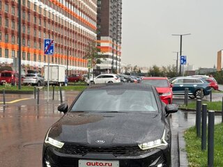 2020 Kia K5 III, чёрный, 2550000 рублей, вид 1