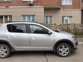 2016 Renault Sandero Stepway II, серебристый, 900000 рублей, вид 2