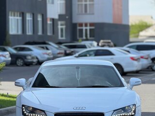 2008 Audi R8 V8 I (Typ 42), белый, 4500000 рублей, вид 3