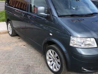 2007 Volkswagen Caravelle T5, серый, 1300000 рублей, вид 2