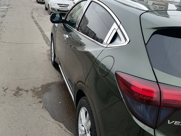 2014 Honda Vezel I, зелёный, 1600000 рублей - вид 1
