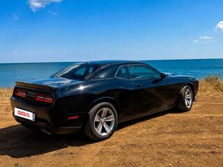 2020 Dodge Challenger III Рестайлинг 2, чёрный, 3020000 рублей, вид 2