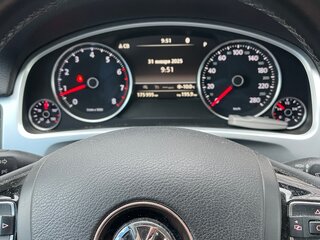 2014 Volkswagen Touareg II, золотистый, 2600000 рублей, вид 5