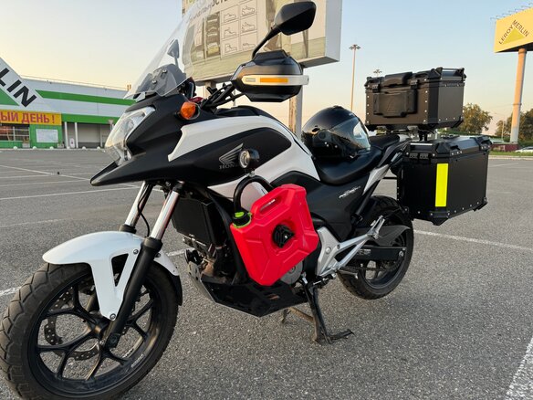 2012 Honda NC 700X, белый, 600000 рублей - вид 23