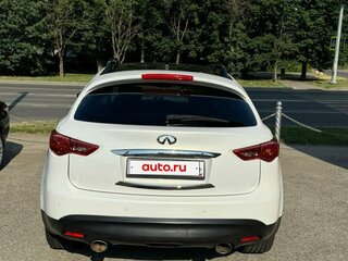 2013 Infiniti FX37 II (S51) Рестайлинг, белый, 2499000 рублей, вид 4