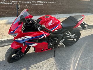 2024 Honda CBR 650R, красный, 1170000 рублей, вид 2