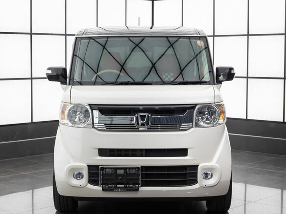 2016 Honda N-BOX Slash I, белый, 899000 рублей - вид 1