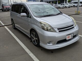2011 Toyota ISis I Рестайлинг, серый, 1525000 рублей, вид 3