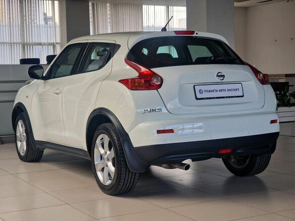 2012 Nissan Juke I, белый - вид 5