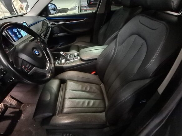 2017 BMW X6 30d II (F16), серый, 4900000 рублей - вид 1