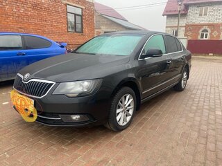 2014 Skoda Superb DSG II Рестайлинг, чёрный, 1400000 рублей, вид 1