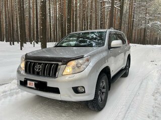2012 Toyota Land Cruiser Prado 150 Series, серебристый, 3800000 рублей, вид 4