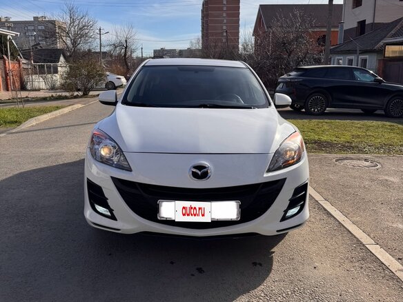 2011 Mazda 3 II (BL), белый, 950000 рублей - вид 3