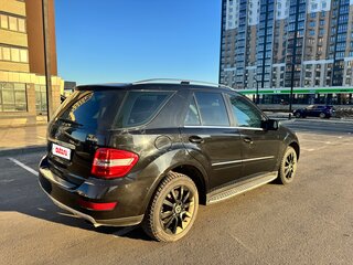 2009 Mercedes-Benz M-Класс 350 II (W164) Рестайлинг, чёрный, 1450000 рублей, вид 3