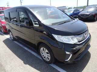 2015 Honda Stepwgn V, чёрный, 2100000 рублей, вид 1